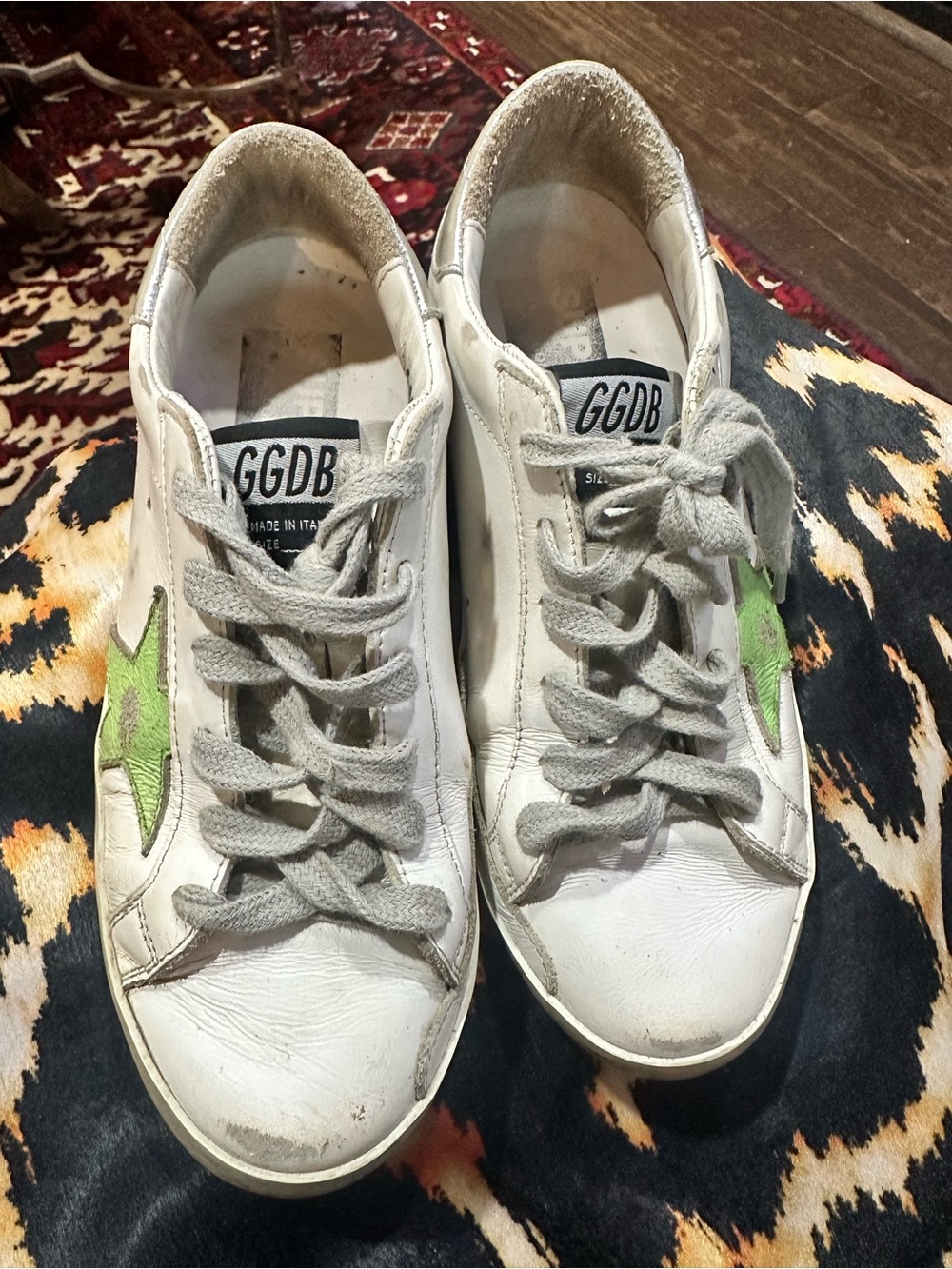 Golden Goose White Low-Top Sneakers with Lime Green Star - Picture 2 of 5
